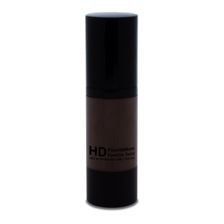 HD Liquid Foundation 113 (Cocoa) with smooth, buildable coverage.